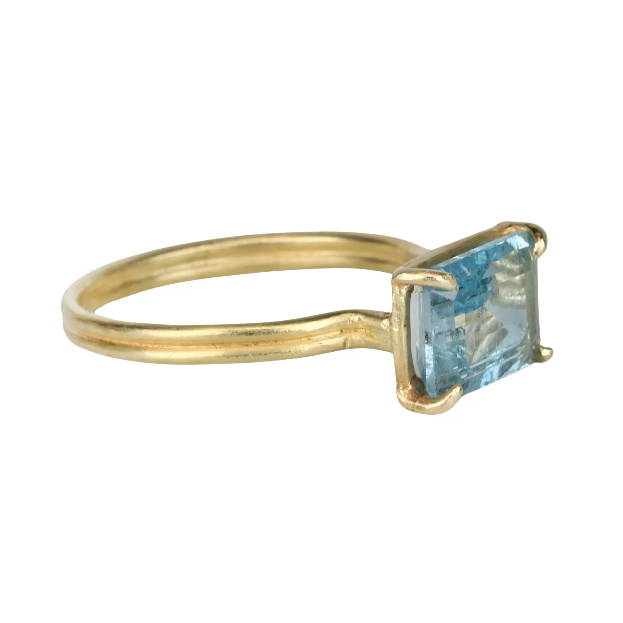 18K Gold Prong-Set Aquamarine Emerald-Cut Ring