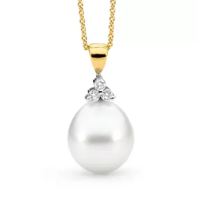 Classic Trefoil Diamond and Pearl Pendant