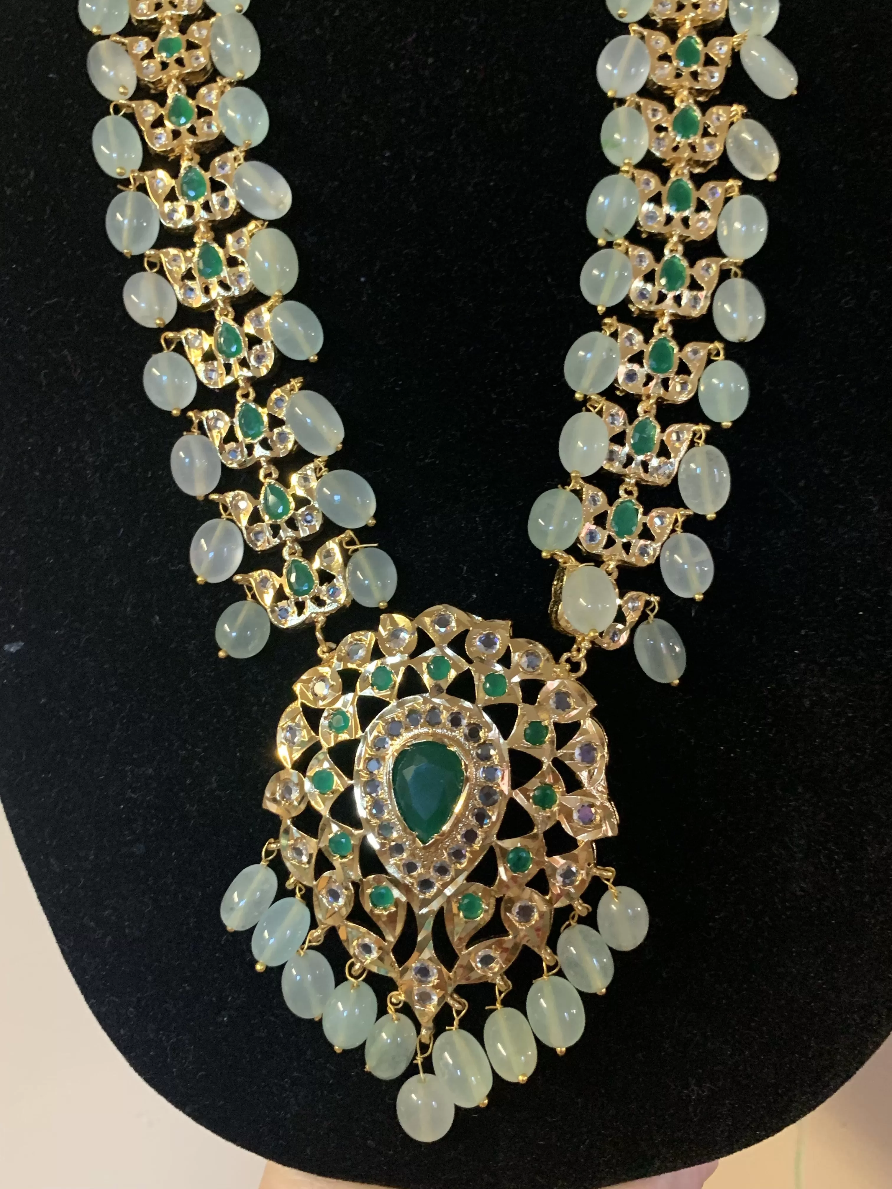 Hyderabadi asif jaahi haar in light green beads (SHIPS IN 4 WEEKS )