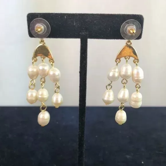 Pearl Dangle Earrings